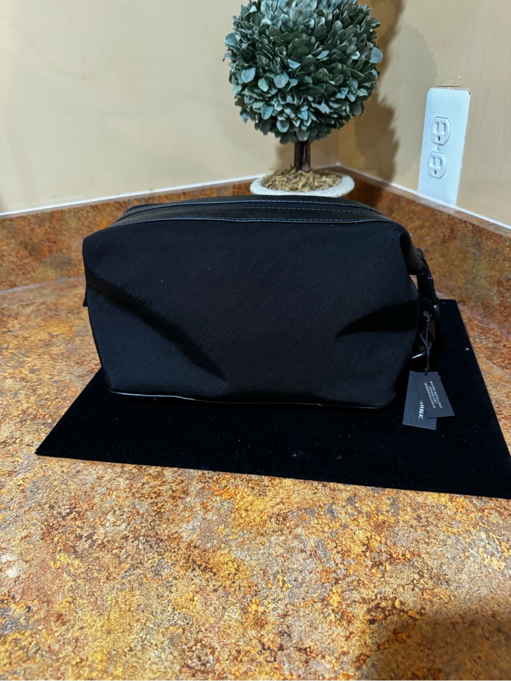 NWOT Coach Heritage Colorblock Double Zip Toiletry Bag Dopp Kit - Picture 7 of 7